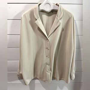 NWOT VERO by Véronique Cloutier – Oversized Cream Blouse – Size 16